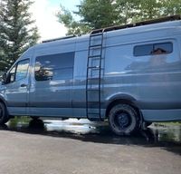 2020 Mercedes Sprinter Premium 22'