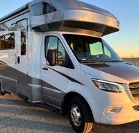 2020 Mercedes/Winnebago View, 5-Star Luxury!