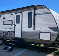 Travel with "Johnny Appleseed" - Sleeps 10, Outdoor Kitchen, Pets Welcome