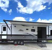 2023 Jayco-2 Bdrm-KING Bed! *Delivery Only*