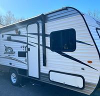 Jayco Jay Flight SLX 174BH Travel Trailer