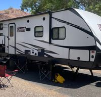 Sebastian's Bunkhouse 28Ft Coleman 2455bh