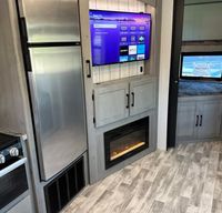 Beautiful, like new 2022 Dutchmen Kodiak 296BHSL, Sleeps 8.