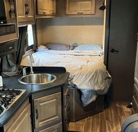 2019 Thor Majestic 23A