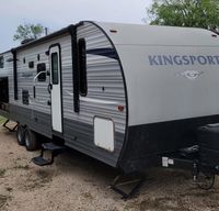 Fully Stocked Gulf Stream Kingsport with BIG outdoor kitchen