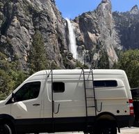 Tahoe Adventure 4x4 Van (2015 Mercedes-Benz Sprinter RV Campervan)