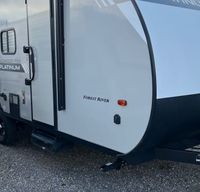 Forest River Wildwood FSX Platinum (SUV towable)