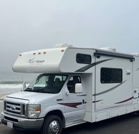 "Trip" 2011 Coachmen Freelander 32 ft bunkhouse