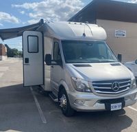 RARE Luxury 2018 Pleasure-way Plateau XLTS