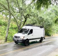 Vanbert: 4x4 Loaded Sprinter  - Toilet, Shower, Pets OK - Adventure Awaits