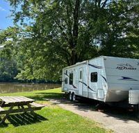 Jay Jay’s Luxe Escape – Comfort and Adventure for the Whole Crew!