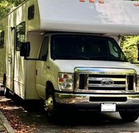 The Family Explorer: Spacious Class C RV for Unforgettable Adventures