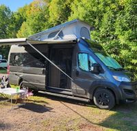 2024 Airstream Rangeline Poptop w/shower & regular toilet (Aspen)