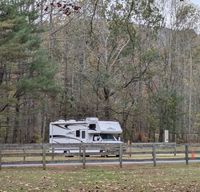 Fun to Drive, Move in Ready, Great Gas Mileage, Classic Layout!!