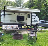 2016 Forest River Salem Cruise Lite, custom perks, generator, near IU