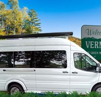 Vermont's Finest, Brenda-B-Brenda: AWD Travel in Luxury Seats 8 Sleeps 2