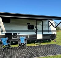 2024 Keystone RV Hideout 181BH - Perfect light weight family trailer!