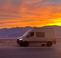 Leo – The Ultimate Sprinter Camper Van for Your Adventure