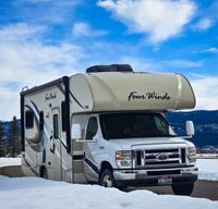 2018 Thor Four Winds 23U