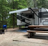 The Cozy Camper - 2022 Highland Ridge 22' Trailer