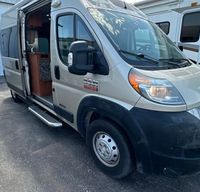 2017 Roadtrek srt