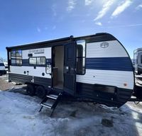 Brand new 20RDSE Travel Trailer for rent