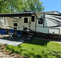 2020 Heartland 2 LARGE BEDS (Delivery) Sleeps 11-12