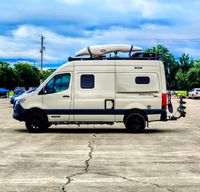 4x4 Revel Van