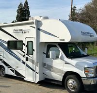 Family Friendly RV Adventure Awaits 2022 Freedom Elite -Easy to drive!