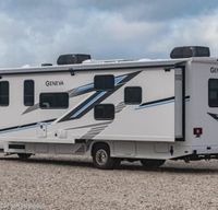 2025 MOTORHOME BUNK BEDS & KIDS APPROVED 10 SLEEPS