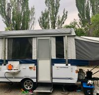 Fleetwood 10’ tent trailer