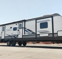 Big Bunkhouse! Sleeps as many as 12 with two bathrooms.