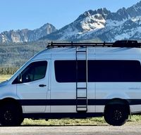 Roameo - Your Mercedes Tiffin Cahaba 4x4 Adventure Van!