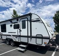 Family Friendly Adventure Trailer - 2021 Jayco Jay Feather