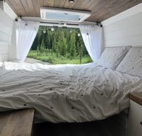 Cozy custom crafted van with Shower, Toilet, Heat, Solar and more!