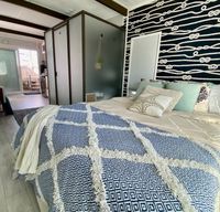 Cozy Houseboat Experience & Scenic Views @ Perry