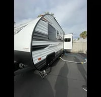 Beautiful Brand-New RV- Spacious, Comfortable, and Family-Ready! ✨