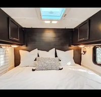Arvie Redy the Hotel on Wheels