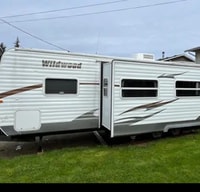 Ed's Wildwood by Forest River