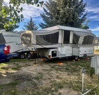 **Adventure-Ready 2004 Coleman/Fleetwood Utah Pop-Up Camper