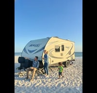 Encanto RV 2017 Keystone Bullet 1800RB