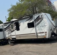 The Roaming Home | Cozy 31ft Fleetwood