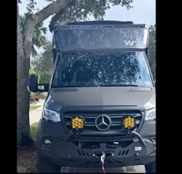 Lulu Van Gogh - SPREKKO Winnebago/Mercedes Class C
