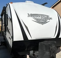 Wanderer’s Wagon Mesa Ridge LTE 27'