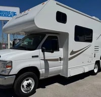 Prenston's Winnebago 24' Mini Winnie Class C