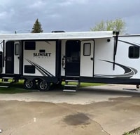 Shawn's Crossroads 331BH Travel Trailer