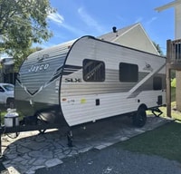 Sunny Daze Jayco Jayflight SLX 175BH Travel Trailer