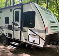 Jenny's Winnebago Micro Minnie 1700bh Travel Trailer