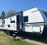 2022 Connect SE Travel Trailer with BUNKHOUSE & Luxury Amenities