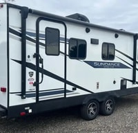 An Explorer’s Nest-Easy 1/2 ton Tow- Sundance Ultra Lite